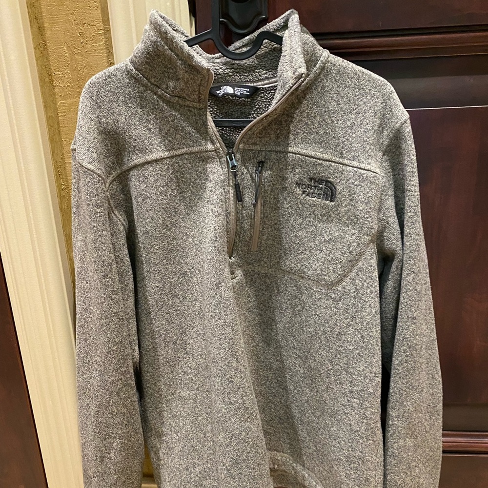The North Face Men’s Size M Long Sleeve Half Zip Jacket Dark Cream/Grey